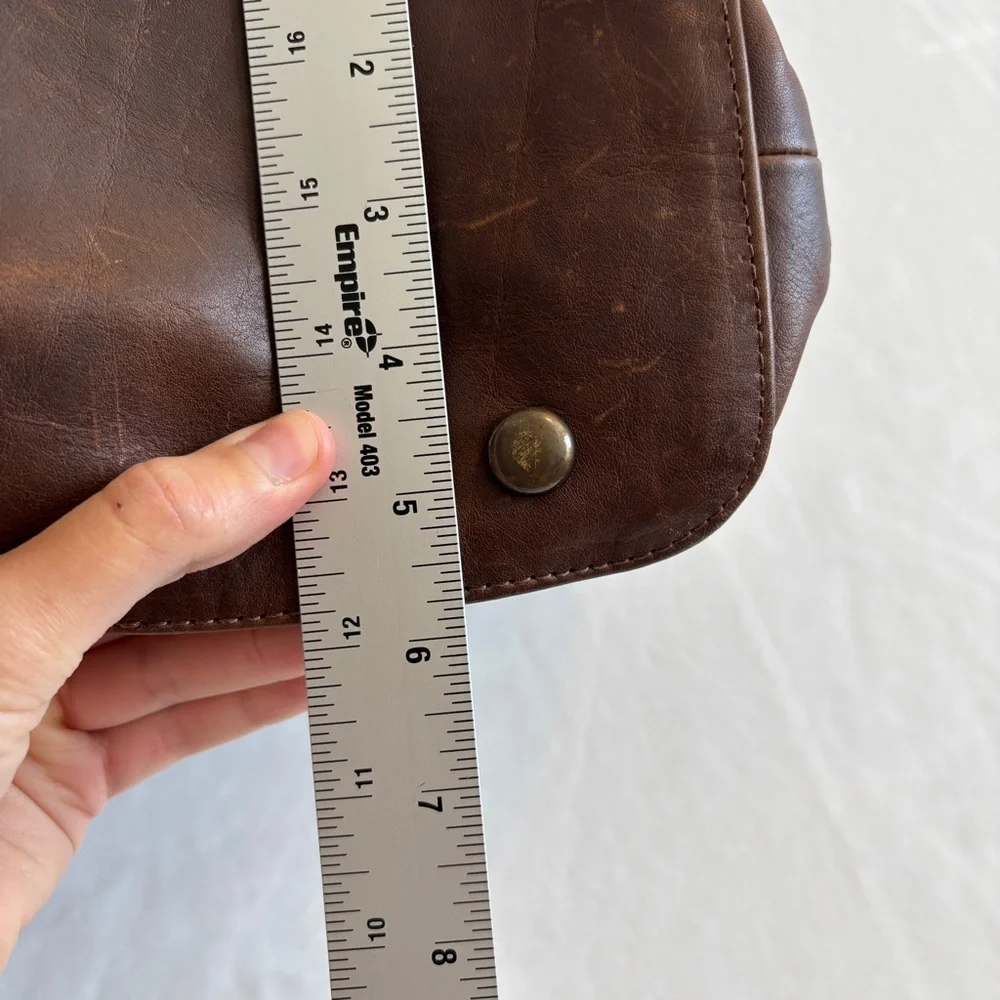 Nena & Co. Brown Leather Tote purse‎ the perfect bag the collective logo